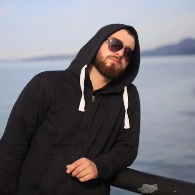  ,   Luka, 28 ,   ,   