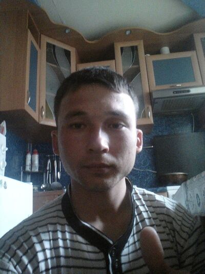  ,   Ibragim, 33 ,  