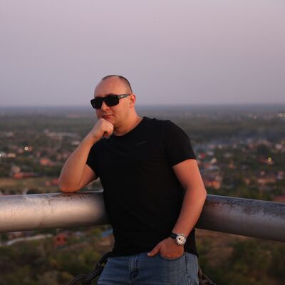 ,   Eduardo, 41 ,     , c 