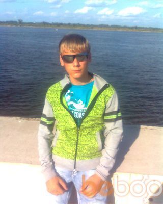  ,   Ilya, 32 ,   