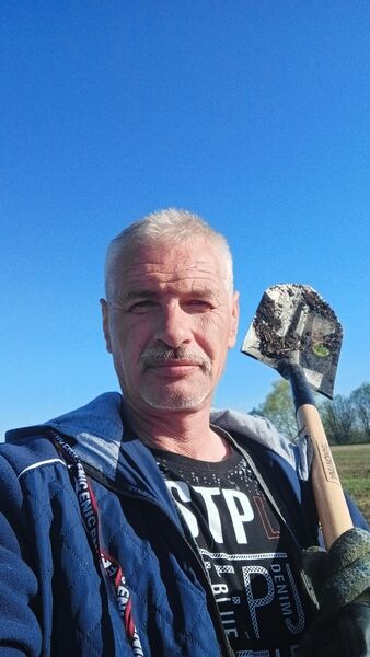  -,   , 52 ,     , c 