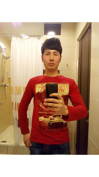  ,   Zuxrid, 33 ,   
