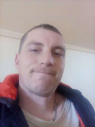  ,   Maksim, 43 ,   