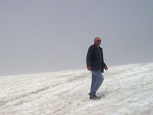  ,   Zviadi, 48 ,   ,   , c 