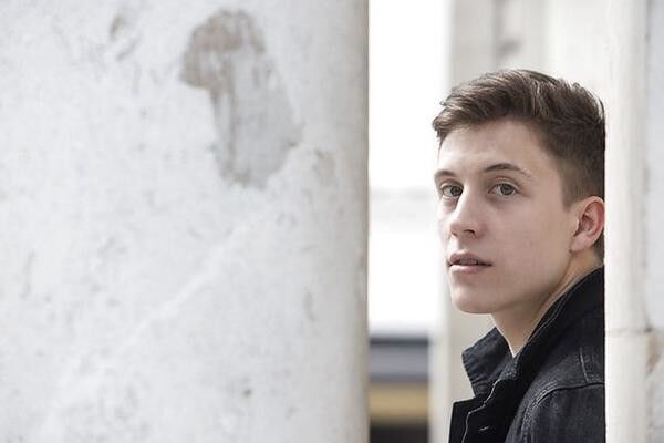  6214764  Loic_Nottet, 28 ,    