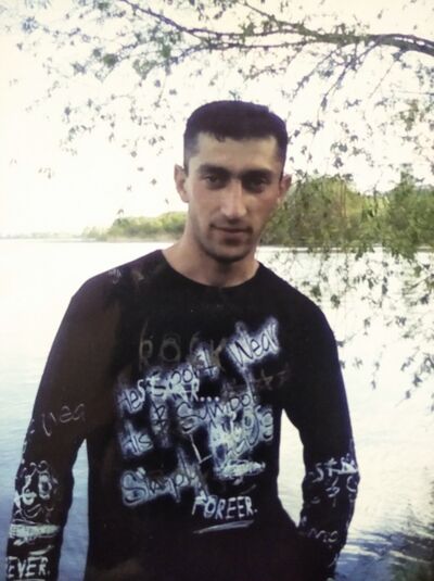  ,   Marat, 37 ,   ,   