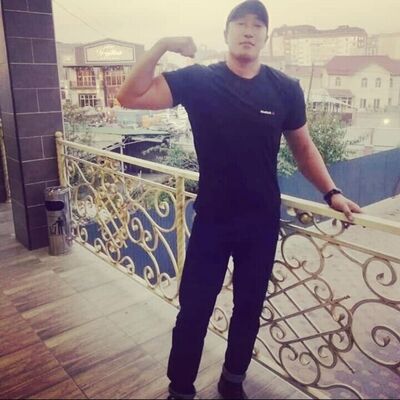  ,   Mairambek, 31 ,   ,   , c , 