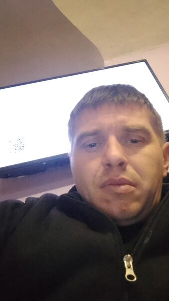  ,   Alex, 35 ,   