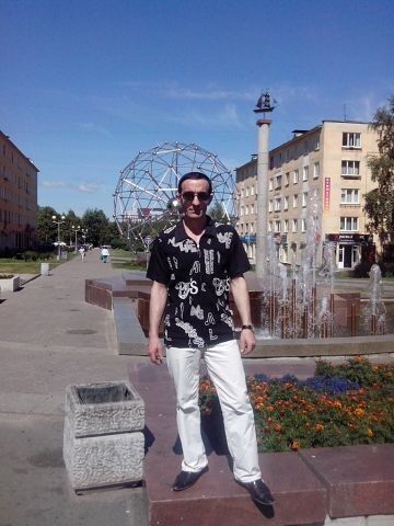  ,   HOVHANNES, 48 ,   