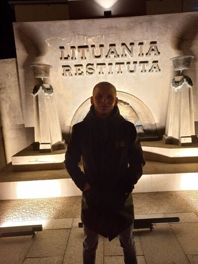  ,   Aliaksandr, 33 ,   ,   , c , 