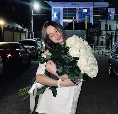  ,   Alina, 21 ,   ,   