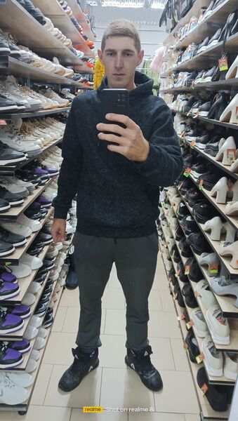  ,   Andre, 26 ,   c 