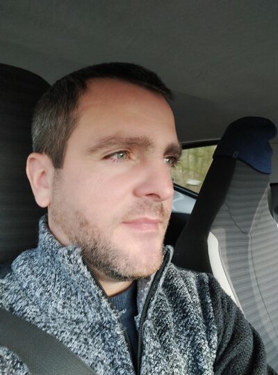  ,   Mihai, 40 ,   ,   , c , 