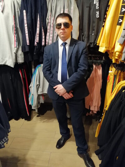  ,   Denis, 33 ,   ,   , c 