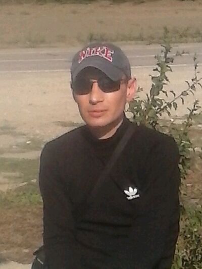  ,   Bob, 47 ,   ,   , c 