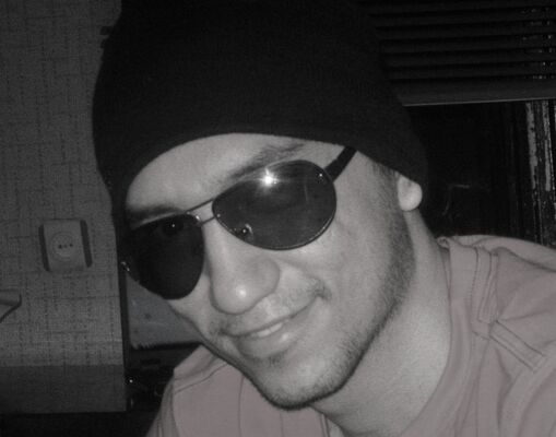  ,   Alex, 41 ,   