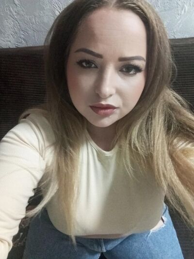  ,   Lilia, 35 ,   ,   , 