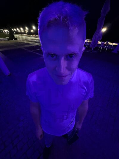  ,   , 28 ,   ,   