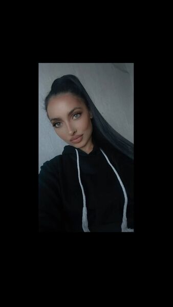  ,   Lyubov, 23 ,  
