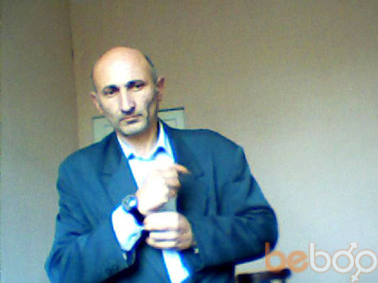  ,   Leonardo, 61 ,   