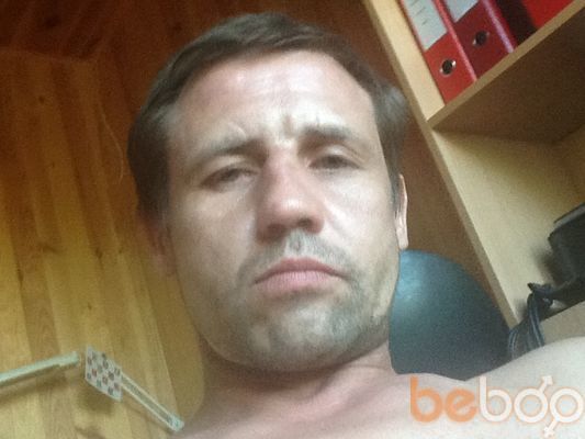  ,   Eduards, 49 ,   