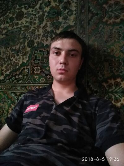  ,   Alex, 31 ,   