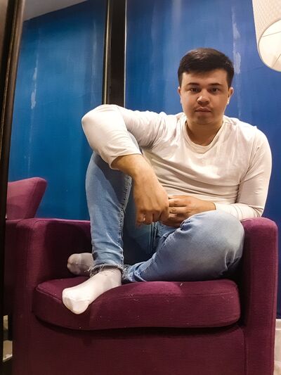  ,   Azat, 35 ,   ,   , c , 