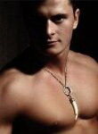 ,   Leon, 44 ,   ,   , c 