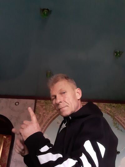  ,   Vladimir, 58 ,   , c 