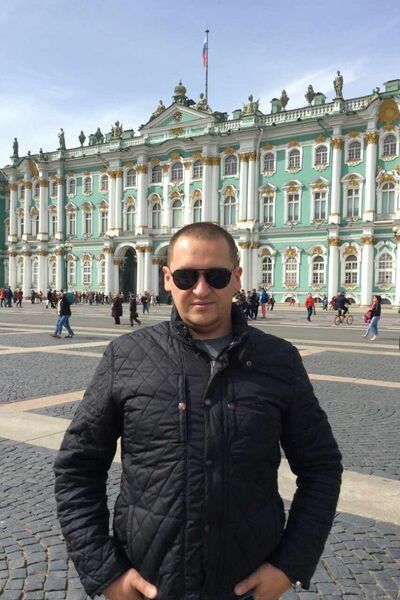  ,   Vlad, 42 ,   
