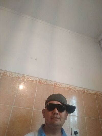  ,   Marat, 36 ,     , c , 