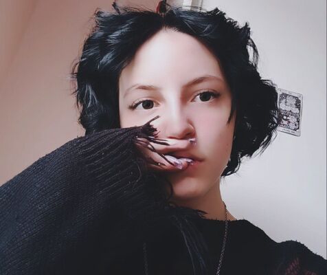  ,   Lalia, 19 ,   ,   