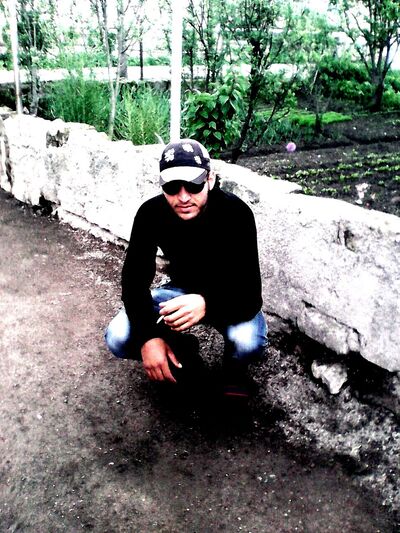  ,   Artem, 30 ,   