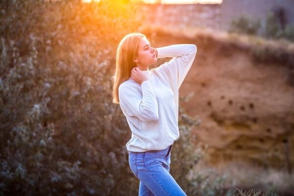  ,   Alexandra, 23 ,   ,   , c 