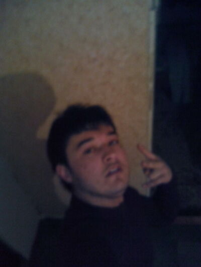  --,   Bek, 33 ,   ,   , c 