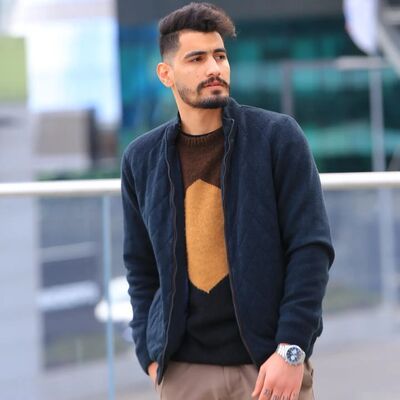  ,   Moqtada, 30 ,   ,   , c , 