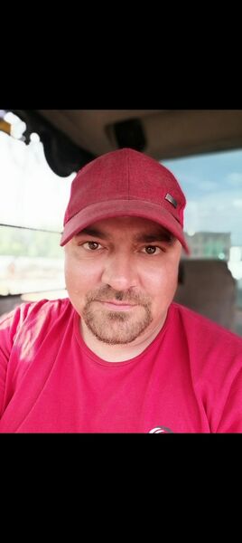  ,   Igor, 41 ,   ,   