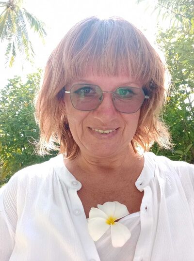  ,   , 52 ,   c 