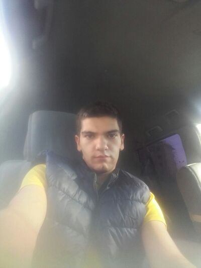  ,   Alex, 29 ,   