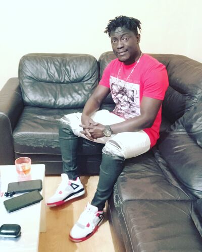  ,   Waine, 38 ,   ,   