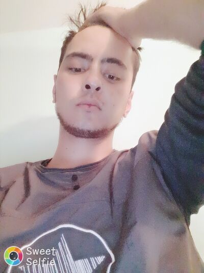  ,   Maksimilian, 32 ,   ,   , c , 