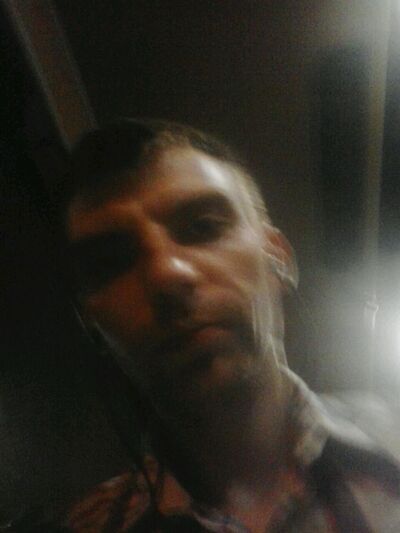  ,   Sergi, 43 ,   