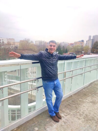  ,   Serdgio, 48 ,   ,   