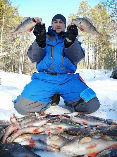  ,   Artem, 42 ,   , 