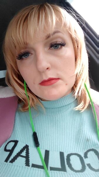  ,   Roxie, 35 ,   ,   , c , 
