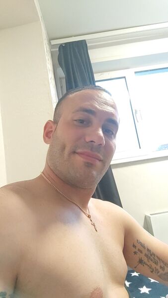  ,   Luis, 33 ,   ,   , c 
