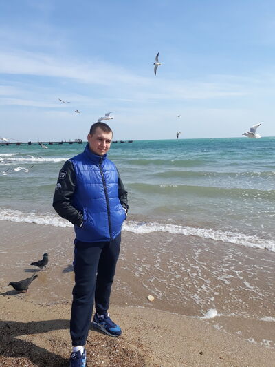  ,   Ilja, 35 ,   ,   , c 