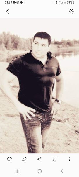  ,   Amir, 40 ,     