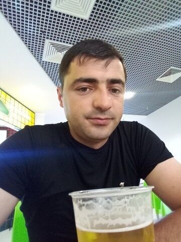  ,   Hrand, 37 ,   