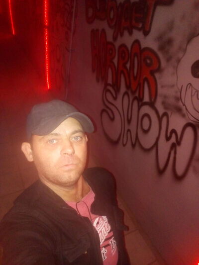  ,   Oleg, 42 ,   c 